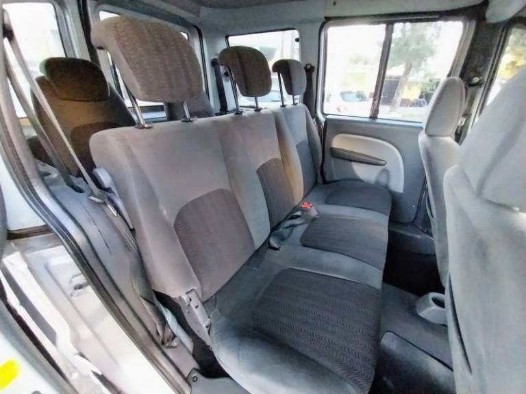 FIAT - DOBLÓ - 2012/2012 - Prata - R$ 39.900,00