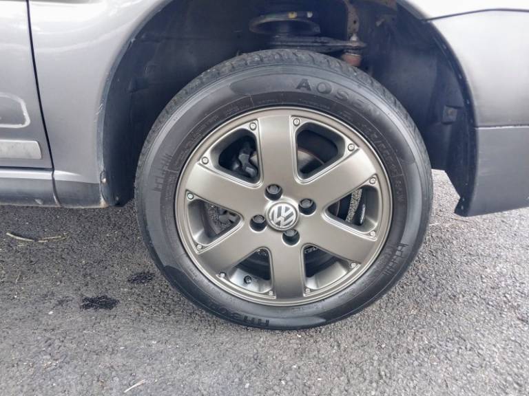 VOLKSWAGEN - PARATI - 2006/2007 - Cinza - R$ 36.900,00