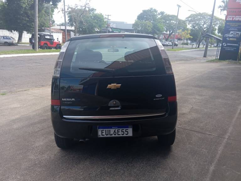 CHEVROLET - MERIVA - 2010/2011 - Preta - R$ 30.900,00