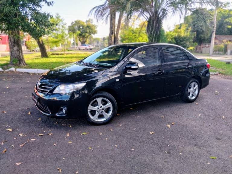 TOYOTA - COROLLA - 2014/2014 - Preta - R$ 74.900,00