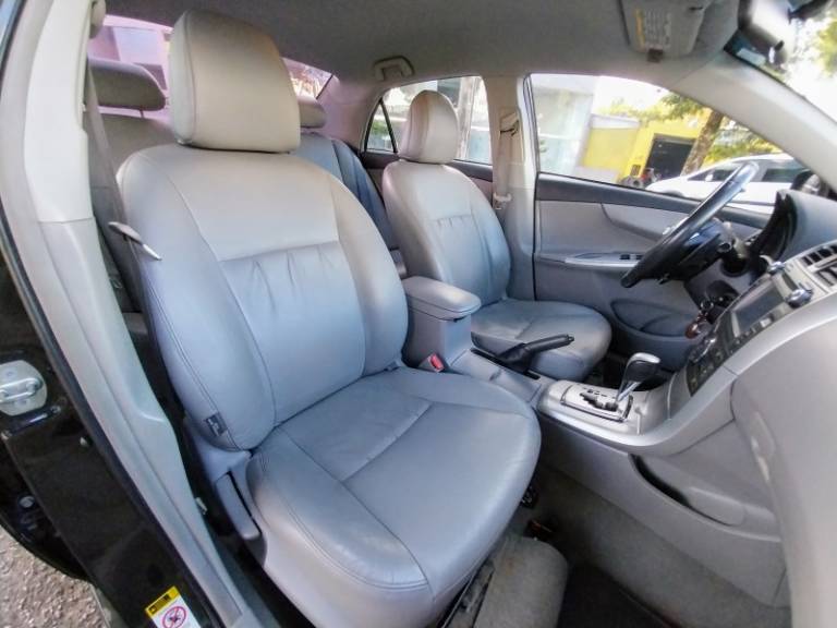 TOYOTA - COROLLA - 2014/2014 - Preta - R$ 74.900,00