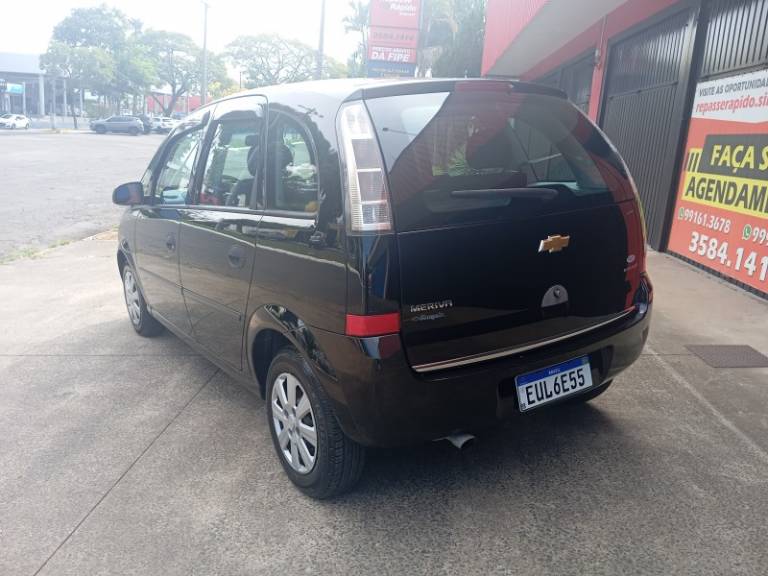CHEVROLET - MERIVA - 2010/2011 - Preta - R$ 30.900,00