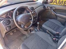 FORD - FOCUS - 2007/2008 - Prata - R$ 28.900,00