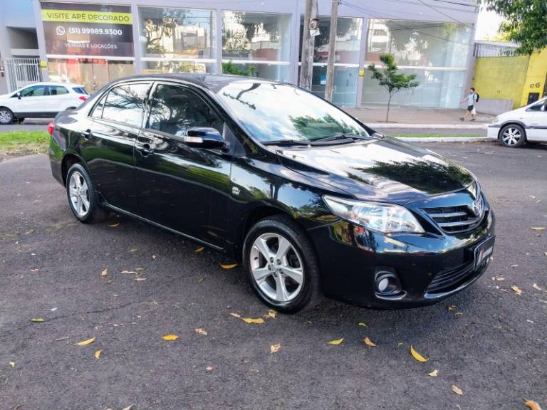 TOYOTA - COROLLA - 2014/2014 - Preta - R$ 74.900,00