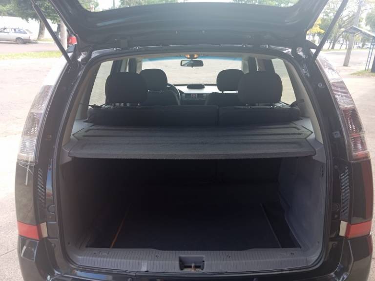CHEVROLET - MERIVA - 2010/2011 - Preta - R$ 30.900,00