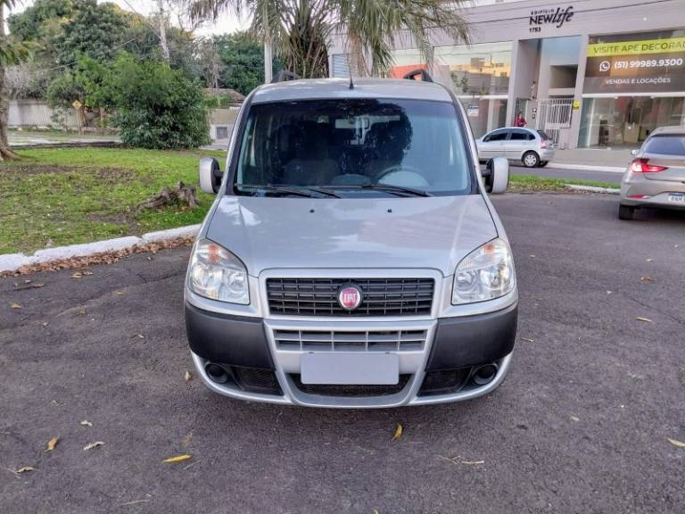 FIAT - DOBLÓ - 2012/2012 - Prata - R$ 39.900,00
