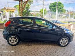 FORD - FIESTA - 2013/2014 - Preta - R$ 44.900,00