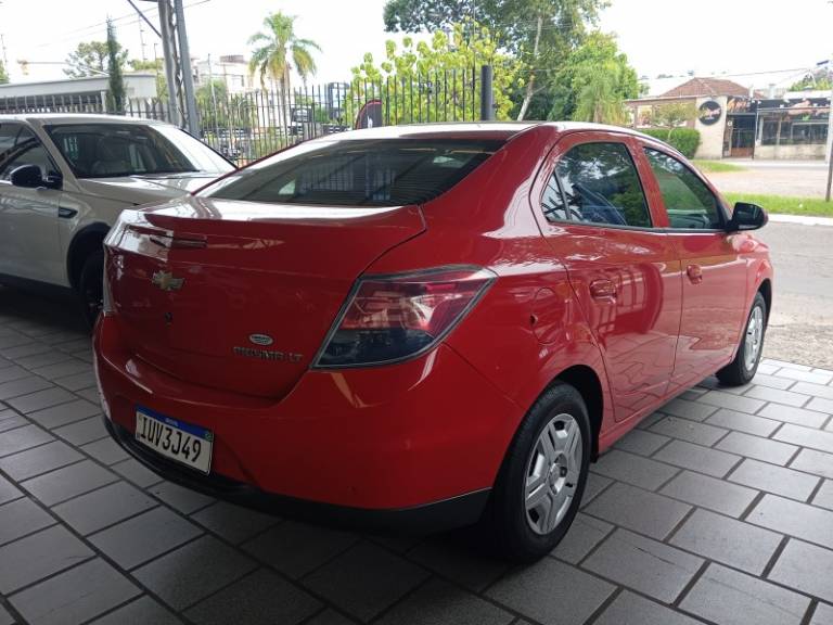 CHEVROLET - PRISMA - 2013/2014 - Vermelha - R$ 45.900,00