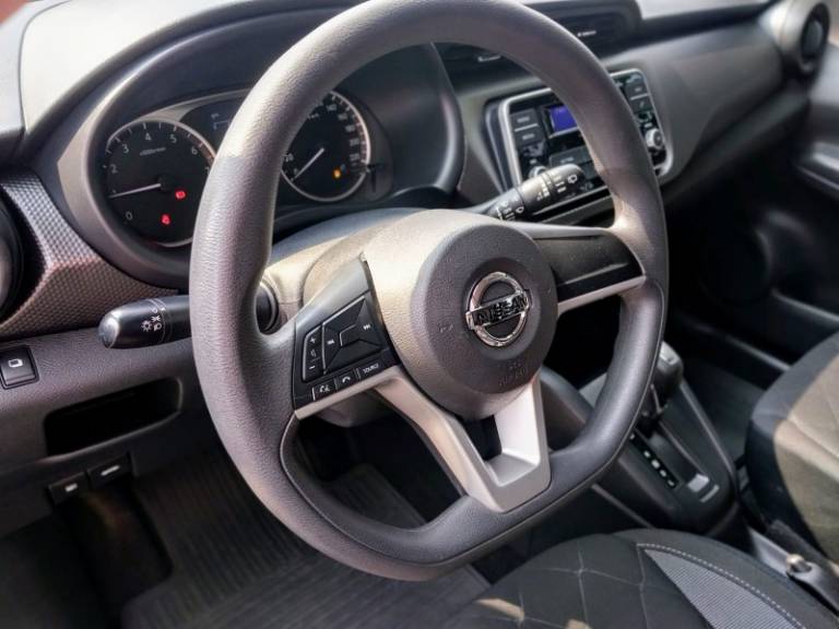 NISSAN - KICKS - 2018/2019 - Preta - R$ 83.900,00