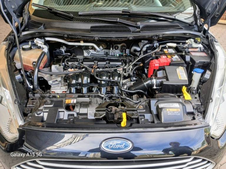 FORD - FIESTA - 2013/2014 - Preta - R$ 44.900,00