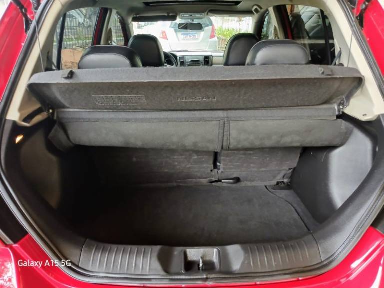 NISSAN - TIIDA - 2012/2013 - Vermelha - R$ 52.900,00