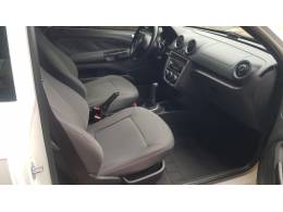 VOLKSWAGEN - SAVEIRO - 2010/2011 - Branca - R$ 42.900,00