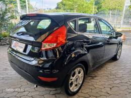 FORD - FIESTA - 2013/2014 - Preta - R$ 44.900,00