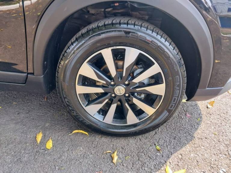 NISSAN - KICKS - 2018/2019 - Preta - R$ 83.900,00