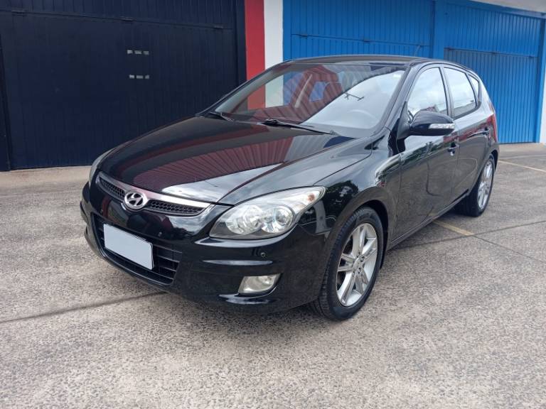 HYUNDAI - I30 - 2011/2012 - Preta - R$ 45.900,00