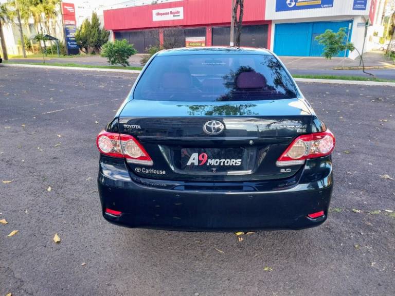TOYOTA - COROLLA - 2014/2014 - Preta - R$ 74.900,00