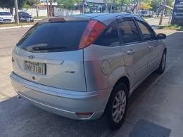 FORD - FOCUS - 2007/2008 - Prata - R$ 28.900,00