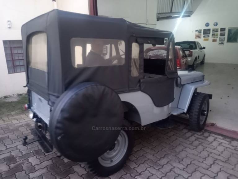 JEEP - CJ 5 - 1951/1951 - Cinza - R$ 85.000,00