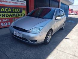 FORD - FOCUS - 2007/2008 - Prata - R$ 28.900,00