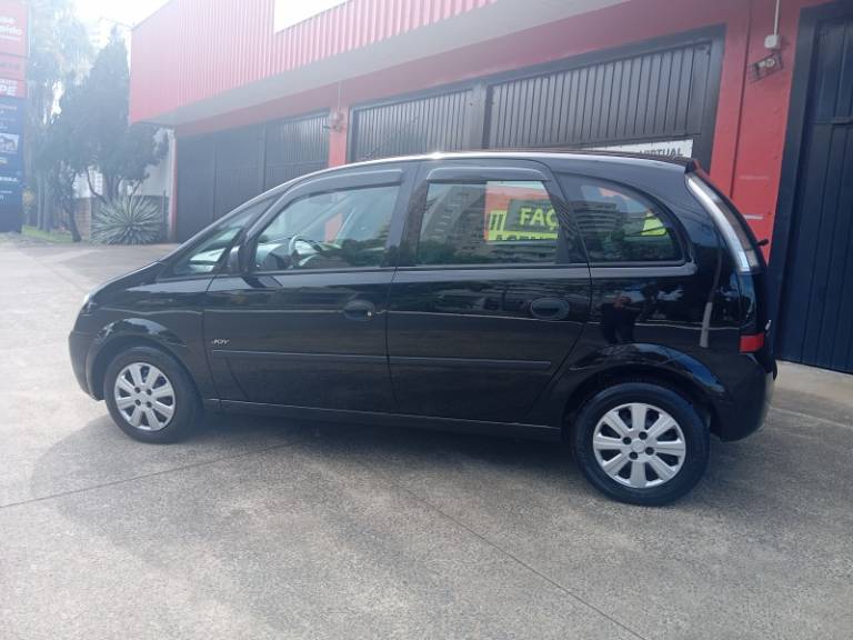 CHEVROLET - MERIVA - 2010/2011 - Preta - R$ 30.900,00