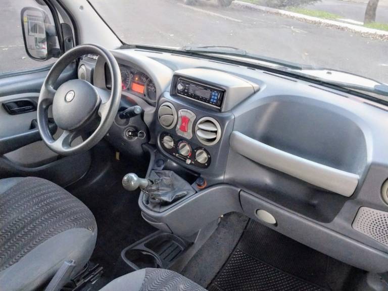 FIAT - DOBLÓ - 2012/2012 - Prata - R$ 39.900,00