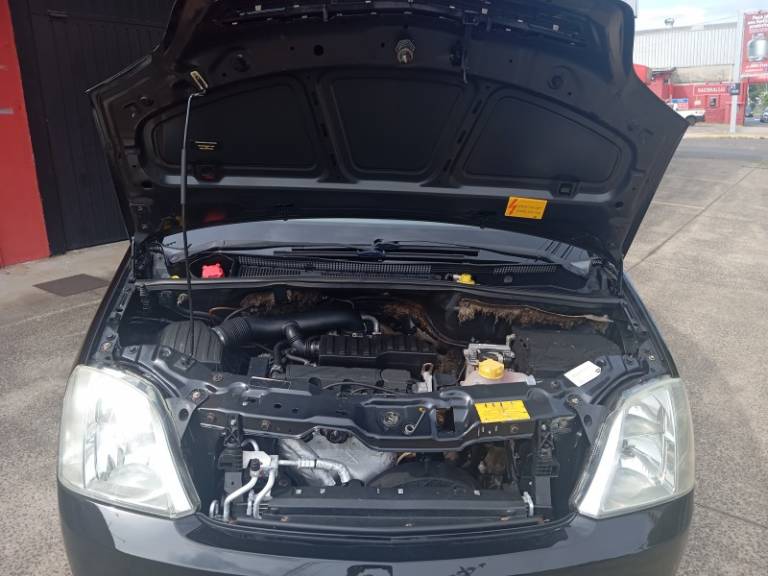 CHEVROLET - MERIVA - 2010/2011 - Preta - R$ 30.900,00
