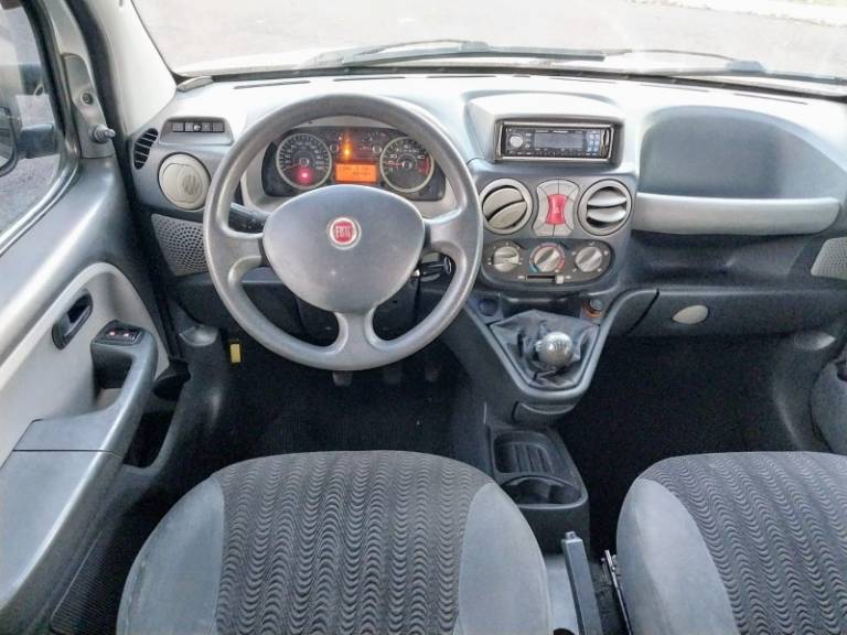 FIAT - DOBLÓ - 2012/2012 - Prata - R$ 39.900,00